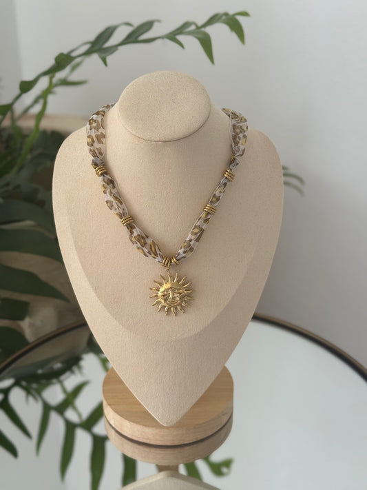 Collier